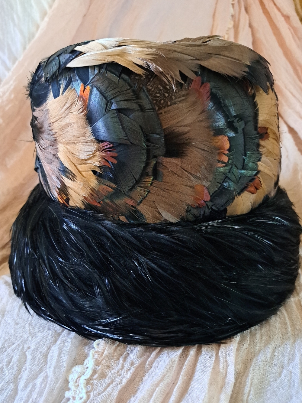 Vintage 1950s 1960s MidCentury Mod Iridescent Pheasant Feather Cloche Bucket Hat